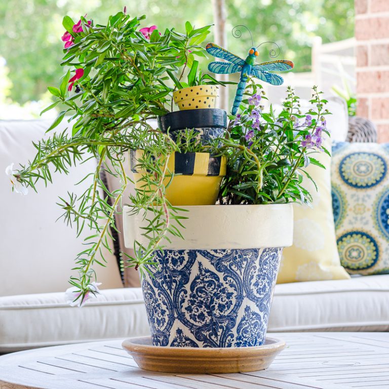 Part 2: How to Decoupage Flower Pots with Napkins