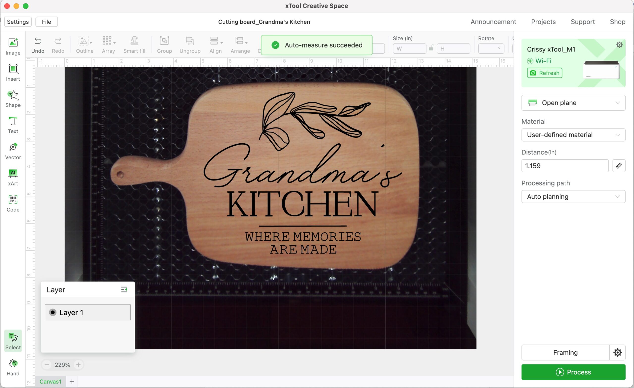 Screenshot of selecting Open Plane and auto-measure in xTool Creative Space showing how to make an engraved cutting board that reads "Grandma's Kitchen".